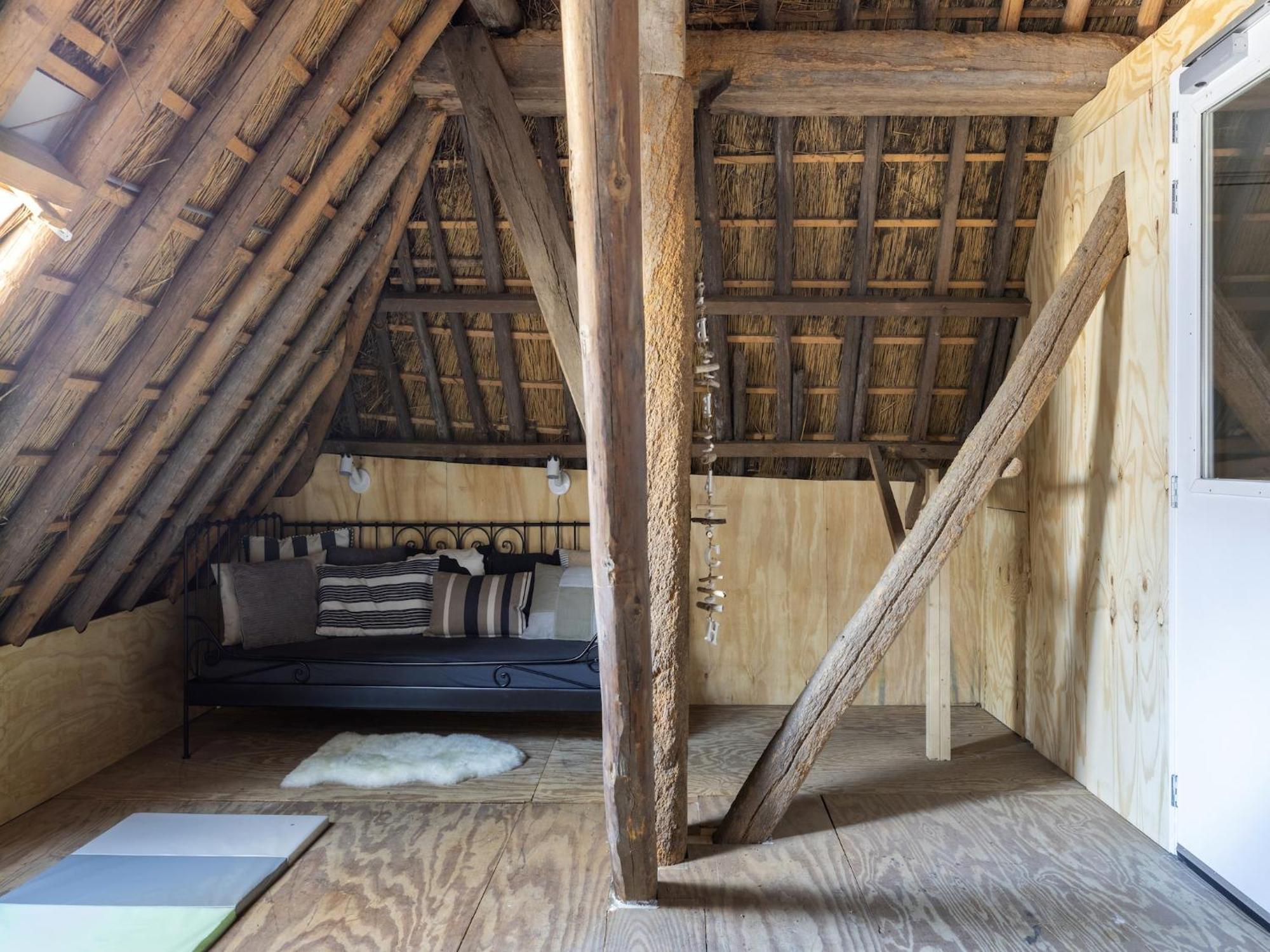 Luxuriously Restored Farmhouse With Trendy Interior Close To Sea And Forest Хуут Екстериор снимка