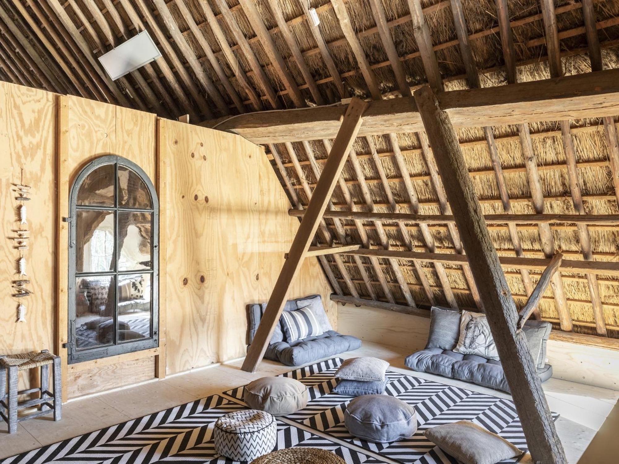Luxuriously Restored Farmhouse With Trendy Interior Close To Sea And Forest Хуут Екстериор снимка